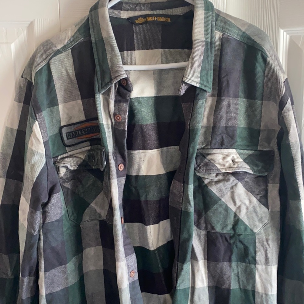 Harley Davidson plaid shop style shirt, heavy shirt.